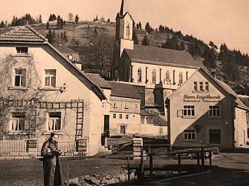 Der Marktplatz von Wallenfels nur fünf Jahre nach Kriegsende Archiv Stefan Wicklein