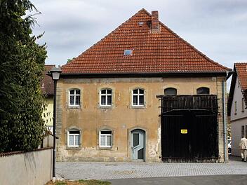 Die einstige Synagoge wird - auch in der bayerischen Denkmalsliste - auf das Jahr 1754 datiert.Evi Seeger