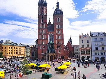 Das Herzstück von Krakau ist der große Marktplatz mit der Marienkirche. Symbolfoto: steel902/pixabay.com