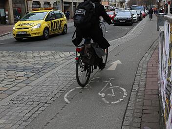 Schmale Radwege, ungünstige Ampelschaltungen, geringe Förderung - tun Bambergs Stadtväter zu wenig für den Radverkehr?  Foto: Barbara Herbst