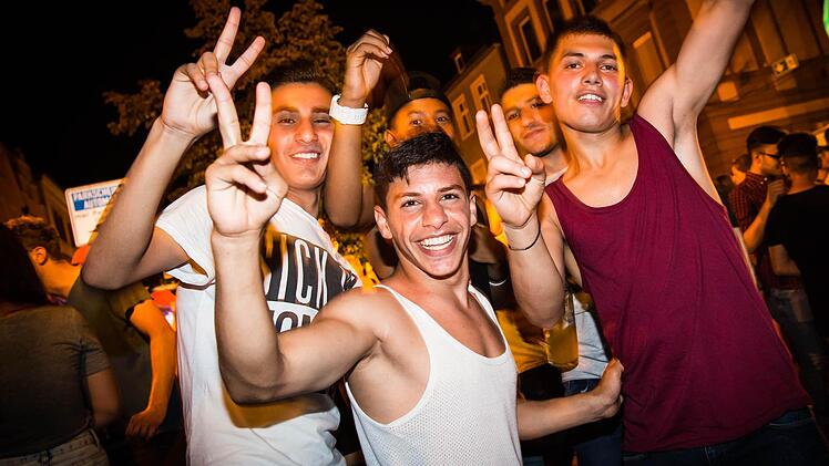 Freitagnacht: Impressionen vom Kulmbacher Altstadtfest. Foto: Alexander Muck