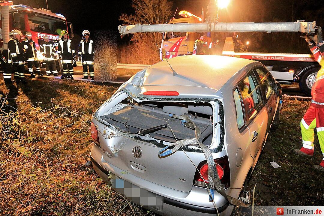 Auto überschlägt sich bei Buttenheim