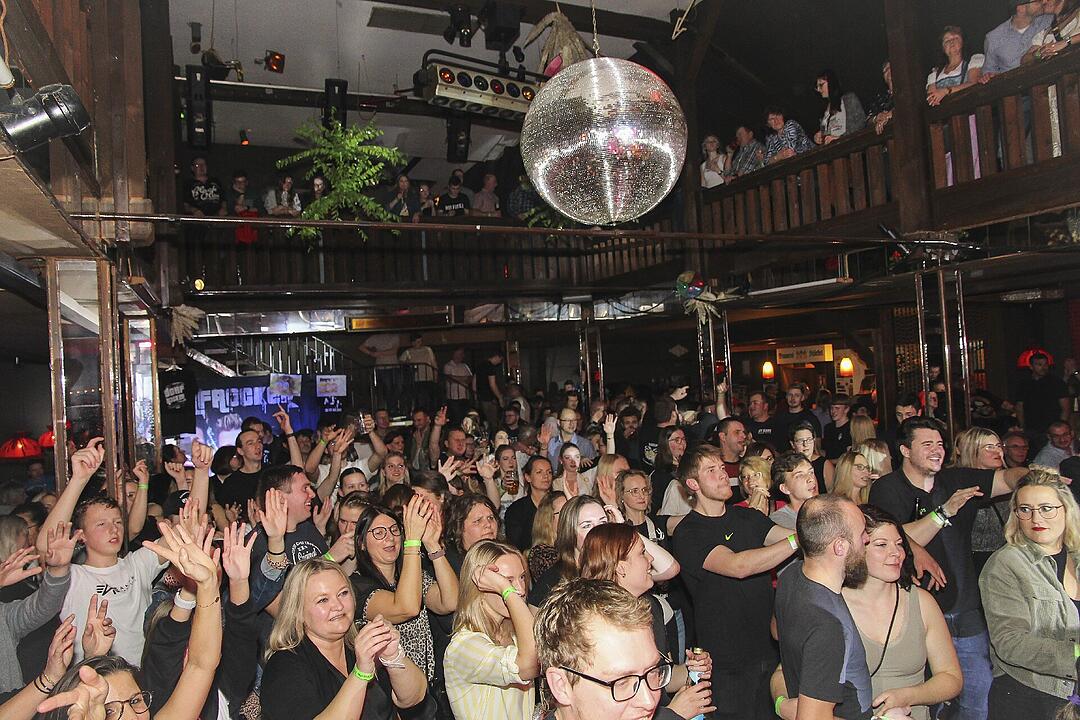 Partystimmung mit den Dorfrockern