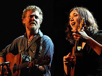 Glen Hansard und Lisa Hannigan begeisterten das Publikum im E-Werk in Erlangen. Foto: Helmut Ölschlegel