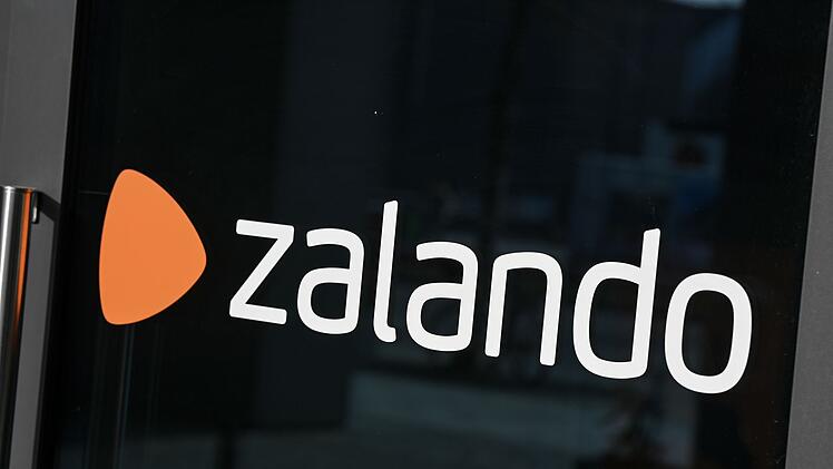 Online-Riese Zalando schlie&szlig;t Standort - 2700 Mitarbeiter bangen um Job