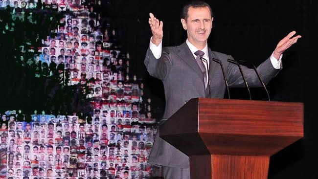 Syriens Präsident Assad ist erstmals seit Monaten wieder in der Öffentlichkeit aufgetreten. Verhandlungen mit den bewaffneten Rebellen schloss er bei seiner Rede in Damaskus aus. Foto: dpa