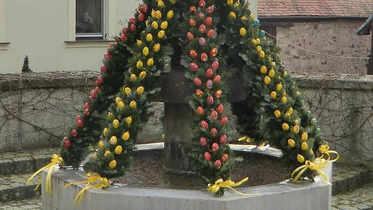 Osterbrunnen Burgwindheim, Foto: Konrad Götz
