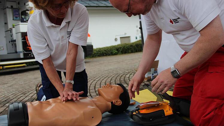 So funktioniert der Defibrillator.