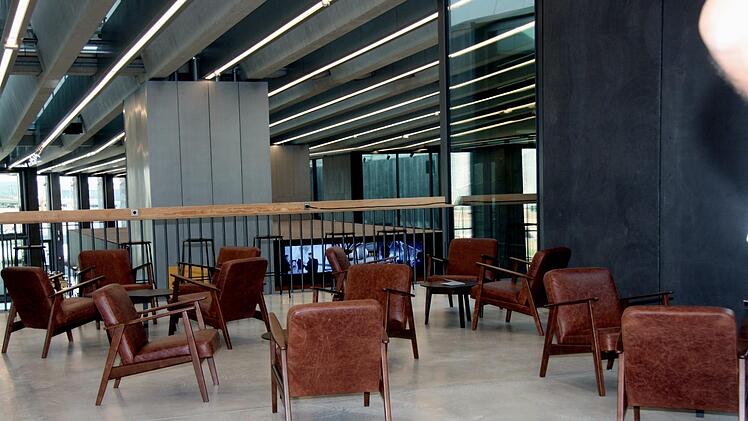 Impressionen von der Einweihung des "Halftime"     Foto: Richard Sänger