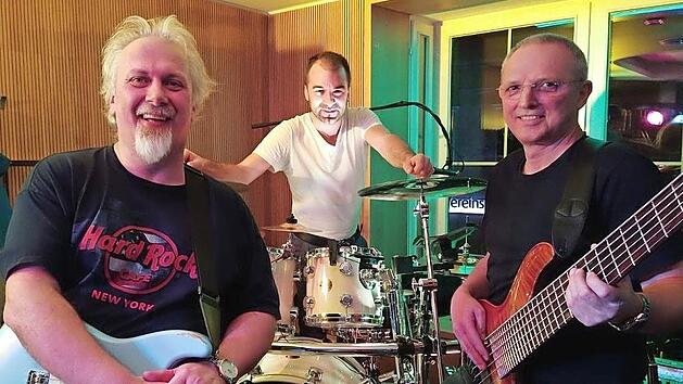Rocken das Café Moritz ab 19 Uhr: „Solid rock“ aus Kronach.
