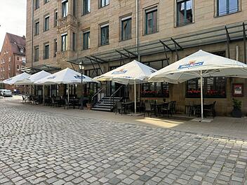 Nürnberg: Restaurant "Eglantine" bewirtet Bedürftige mit Gratis-Weihnachtsessen