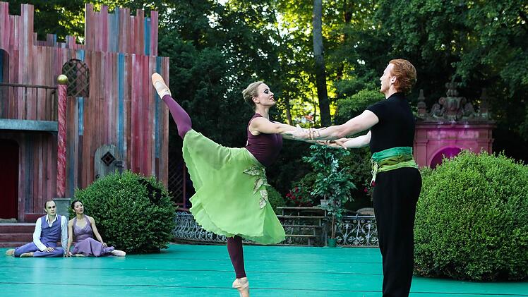 Ballett im Coburger Hofgarten: Mark McClains "Ein Sommernachtstraum". Henning Rosenbusch