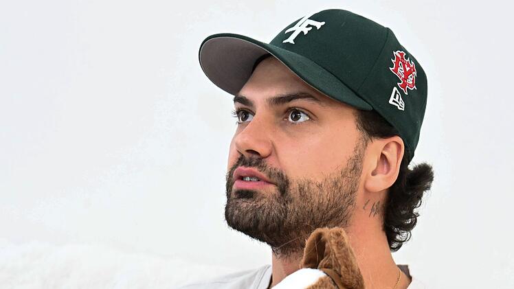 Nach einigen Fehltritten in der Vergangenheit will es Jimi Blue Ochsenknecht nun besser machen - seiner Tochter zuliebe.