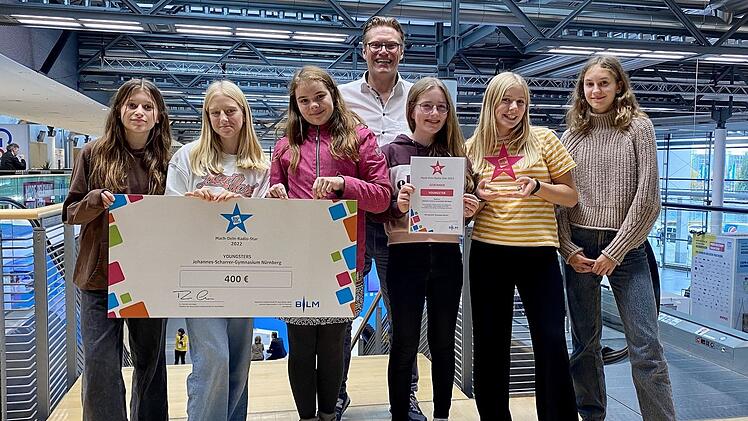 N&uuml;rnberg: Gymnasium gewinnt Schulradio-Wettbewerb - So &uuml;berzeugte es die Jury