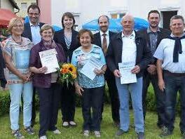 Von links: Doris Manz, Irmgard Holhut, Martin Schöffel, Rosa Koch, Emmi Zeulner, Annamaria Schiffauer, Jörg Kunstmann, Reinhard Holhut, Andreas Kaspar und Herbert Opel  Foto: kpw