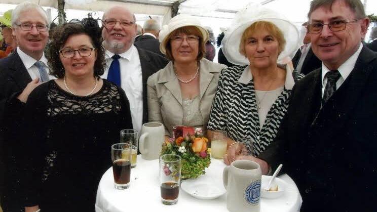 Als Gast bei der gräflichen Hochzeiten.