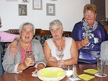Die Sängerfrauen des Arion-Bürgerkranzes bezeichnen sich als die "lustigen Weiber". Foto: Henning Schuster