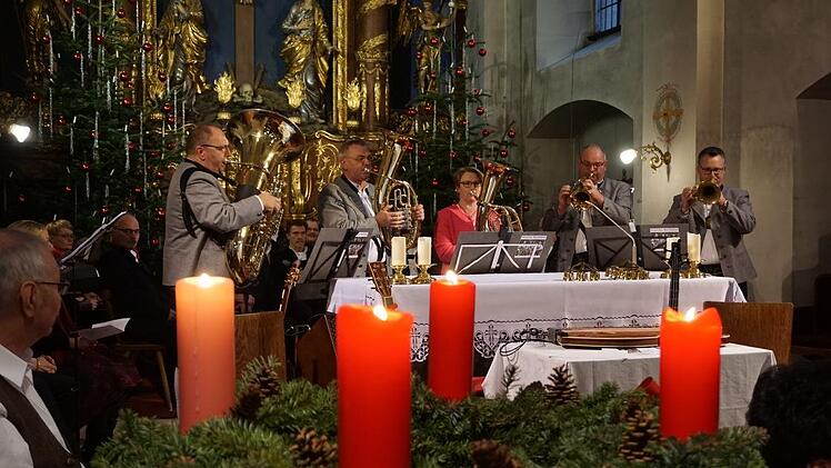 Die Premicher Blechbläser umrahmten das Konzert "Weihnachten in der Rhön" mit ihren Stücken. Foto: Marion Eckert