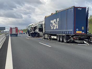 Schwerer Lkw-Unfall A9