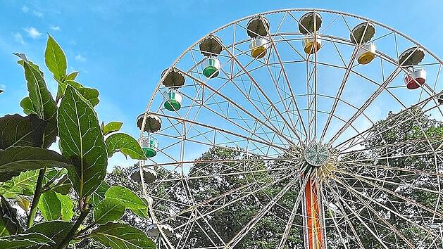 Das Riesenrad steht am gro&szlig;en Festplatz in Forchheim. Der Festzug hat den Kellerwald zum Ziel. Stadt Forchheim