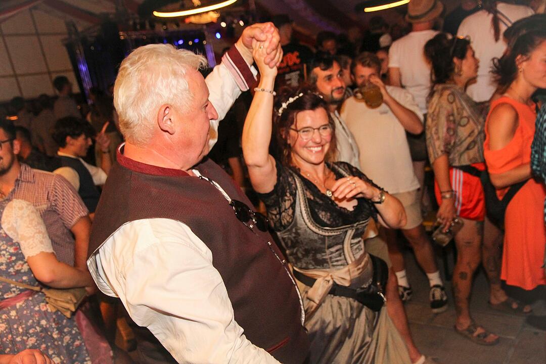 Frontal Party Pur feierte ihre Premiere bei der Bierwoche.