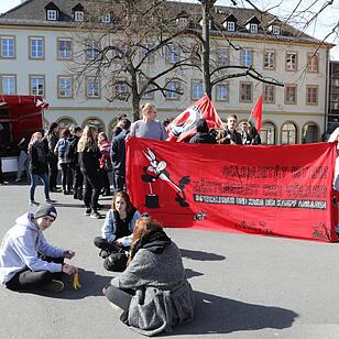 Bamberg; Demo vom Bahnhof bis zum Gefängnis der "roten Hilfe"