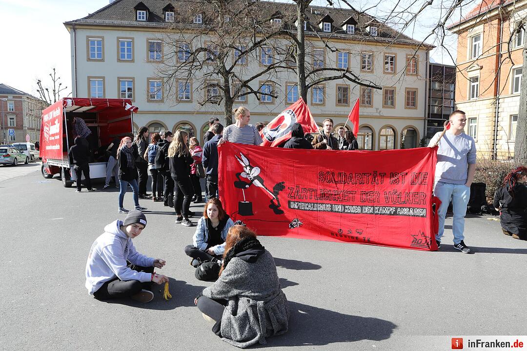 Bamberg; Demo vom Bahnhof bis zum Gefängnis der "roten Hilfe"