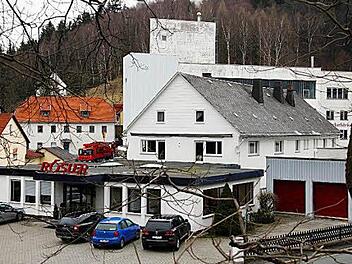 Die Porzellanfabrik ist für den Ort von zentraler Bedeutung.