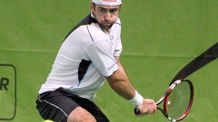 Eine unerwartet klare Angelegenheit: Benjamin Becker setzte sich im Eiltempo gegen Dustin Brown durch.  Fotos: Bertram Wagner