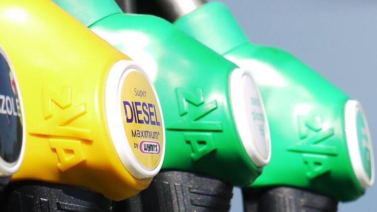 Nach den gescheiterten Vergleichsverhandlungen stehen nun rund 830 Millionen Euro im Raum, die VW verwenden m&ouml;chte, um Vergleiche mit einzelnen Kl&auml;gern zu schlie&szlig;en. Ein Rechtsexperte kl&auml;rt auf. Symbolbild: David Roumanet/Pixabay