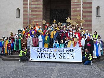 Würzburg: Sternsinger sammeln 2023 eindrucksvolle Spendensumme - "bin sehr dankbar" Würzburg: Sternsinger sammeln 2023 eindrucksvolle Spendensumme - "bin sehr dankbar"