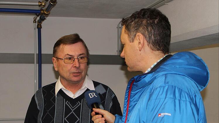 Der BR-Reporter im Gespräch mit Peter Kirchner.