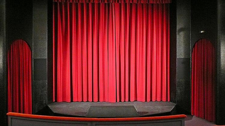 red theater2