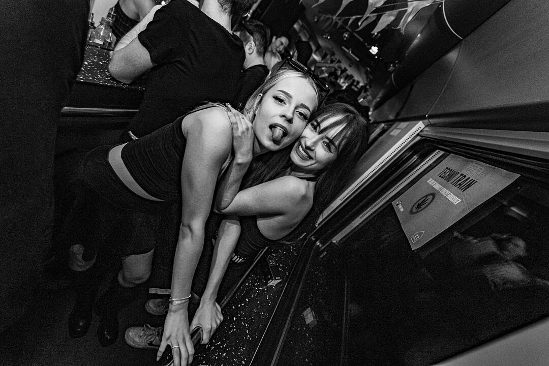 Die beste Party im Zug!