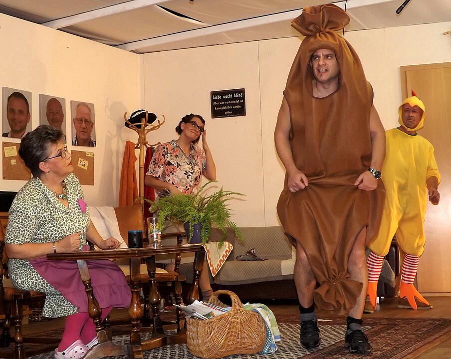 07.11.2016 Theatergruppe Gerach spielt >Die Nacht der Nächte!<