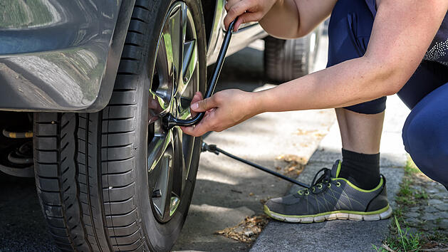 Reifenwechsel, Reifen, Radmutter, DIY