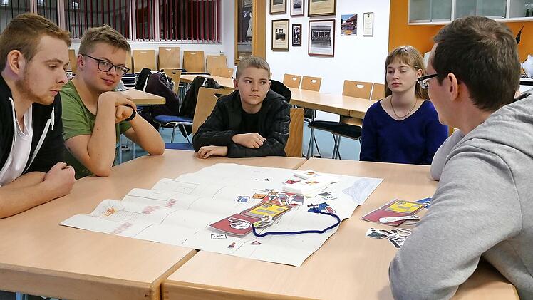 Beim Planspiel Einsatztaktik ist strategisches Denken gefragt.