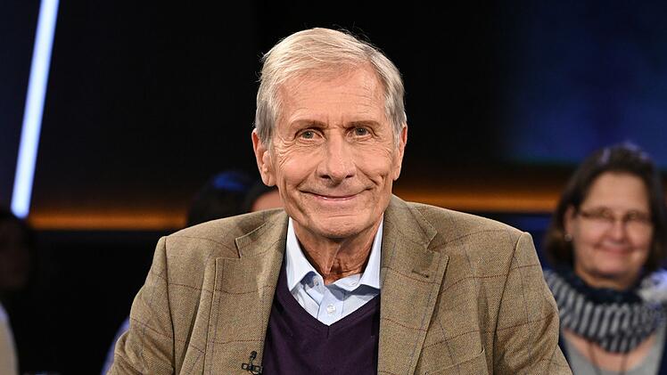 Ex-"Tagesthemen"-Moderator Ulrich Wickert sprach in der "NDR Talk Show" über Frankreich.