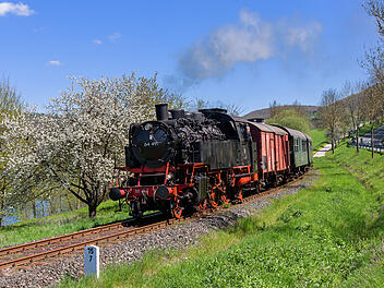 Mit Volldampf durch die Fr&auml;nkische Schweiz: Museumsbahn im Wiesenttal startet in die Saison 2026