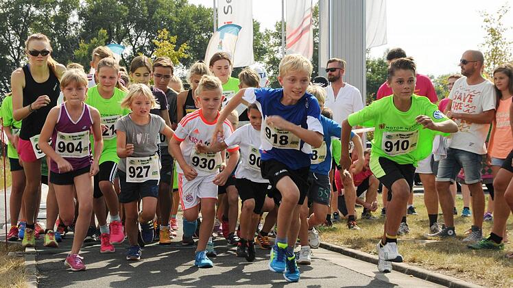 Los geht's für die Kinder und Jugendlichen. Foto: Michael Kraus
