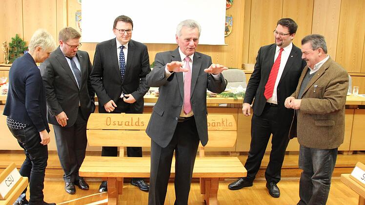 ... und danach. Das Bild zeigt (von links): Petra Zenkel-Schirmer, Björn Cukrowski, Bernd Liebhardt, Oswald Marr, Stefan Wicklein und Richard Rauh.  Foto: Friedwald Schedel