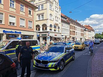 Polizeieinsatz in der Langen Straße in Bamberg Polizeieinsatz in der Langen Straße in Bamberg