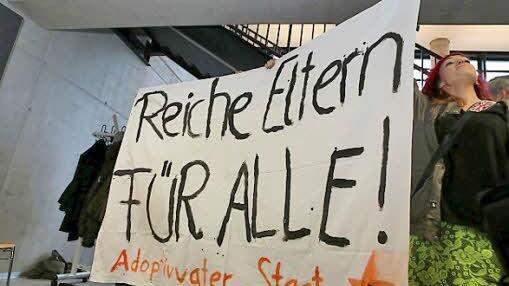 Die Stimmen der Studenten: Den Besuch des Ministers nutzten einige für den Protest gegen die Studiengebühren. Fotos: Barbara Herbst