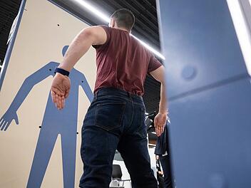 Sicherheitskontrolle am Stuttgarter Flughafen