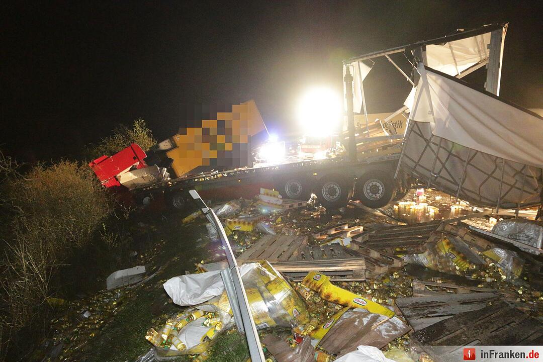 Lkw-Unfall auf A3: Vollsperrung