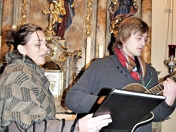 Manuela Schraml und ihr Sohn Paul sangen "Hallelujah".