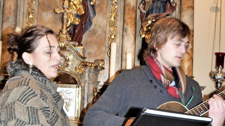 Manuela Schraml und ihr Sohn Paul sangen "Hallelujah".
