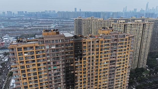 Feuer in Wohnblock in China