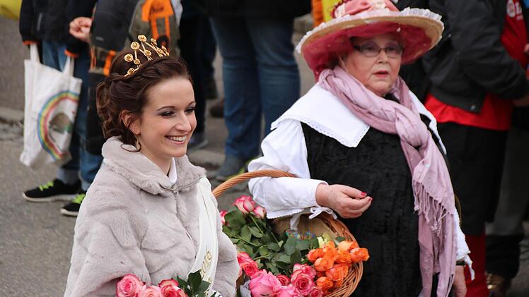 Faschingsumzug in Poppenlauer  Foto: Thomas Malz