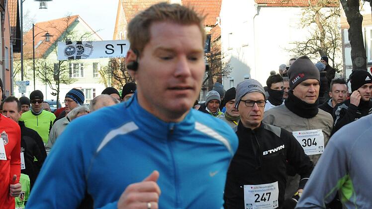 mpressionen vom Fuschter Silvesterlauf. Fotos: ssp